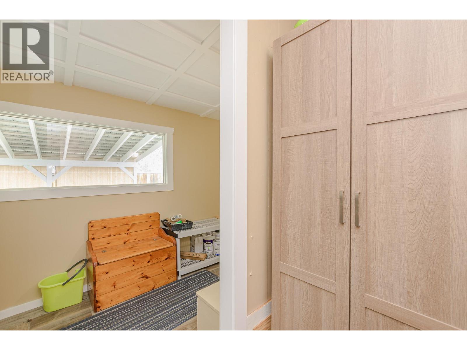 1 Robson Road, Mara, BC