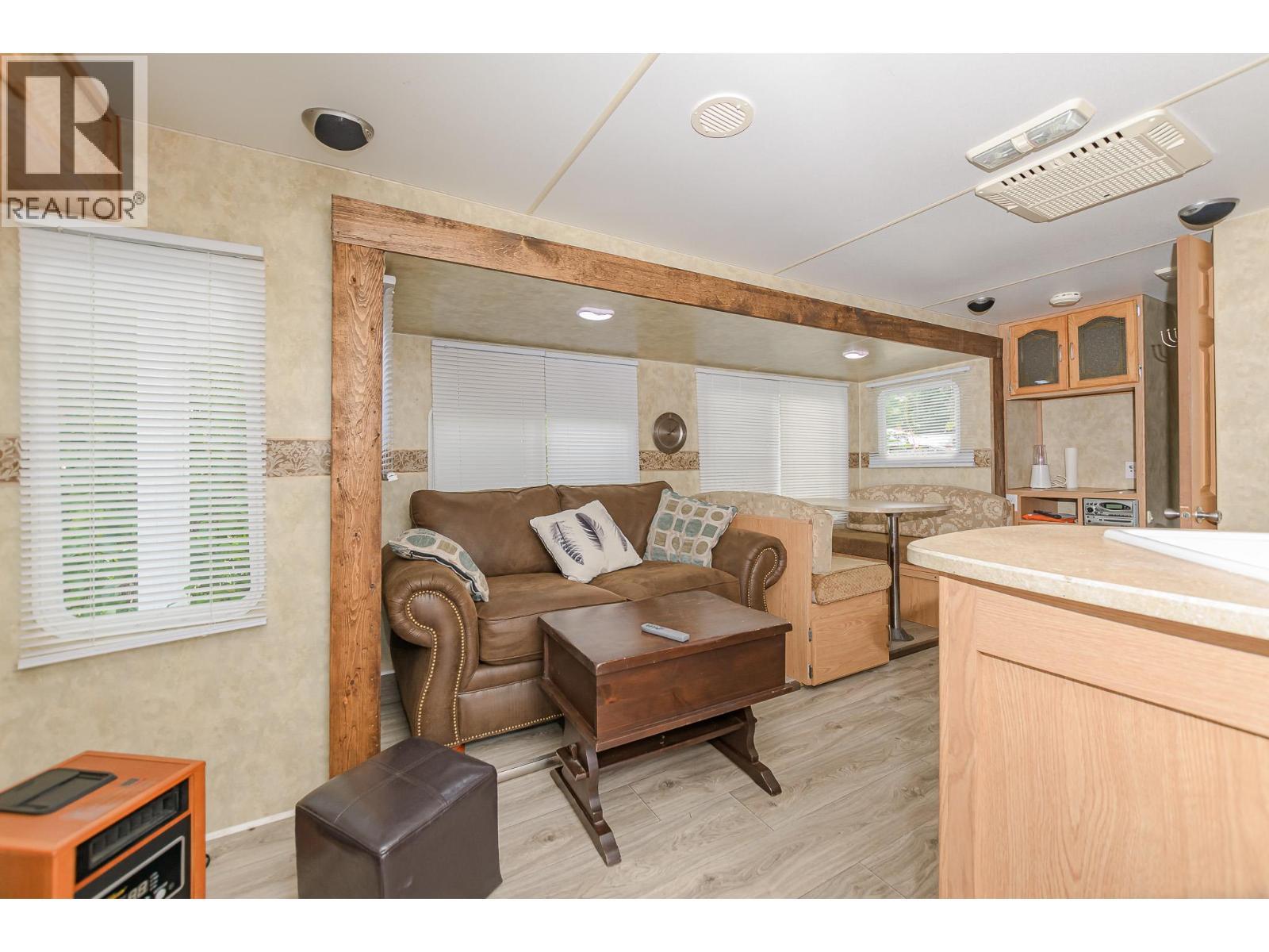 1 Robson Road, Mara, BC