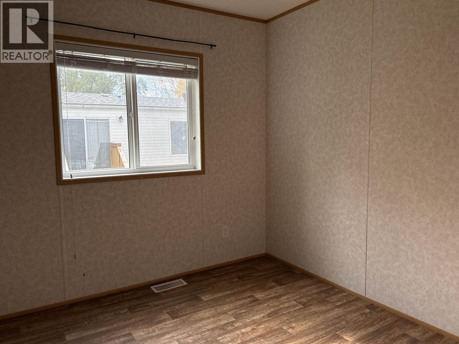 19 2377 Larch Avenue, Quesnel, BC - Indoor Photo Showing Other Room