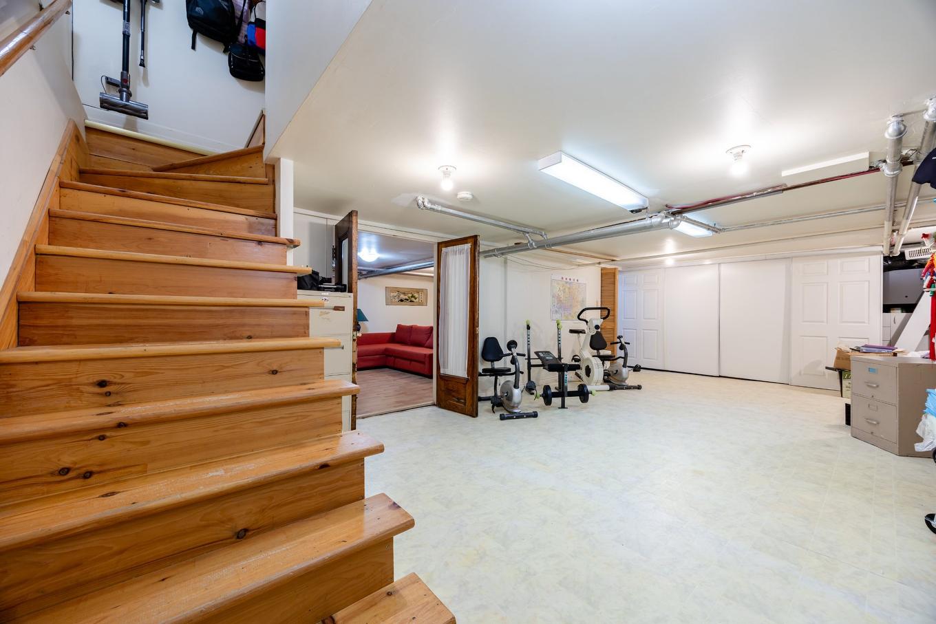 Sous-sol - 2260 Av. Wilson, Montréal (Côte-Des-Neiges/Notre-Dame-De-Grâce), QC - Indoor Photo Showing Garage