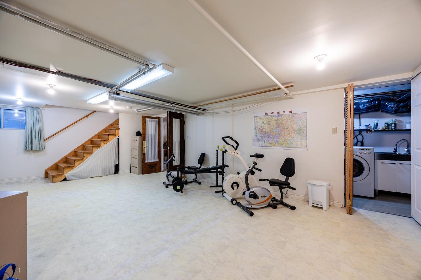 Sous-sol - 2260 Av. Wilson, Montréal (Côte-Des-Neiges/Notre-Dame-De-Grâce), QC - Indoor Photo Showing Other Room