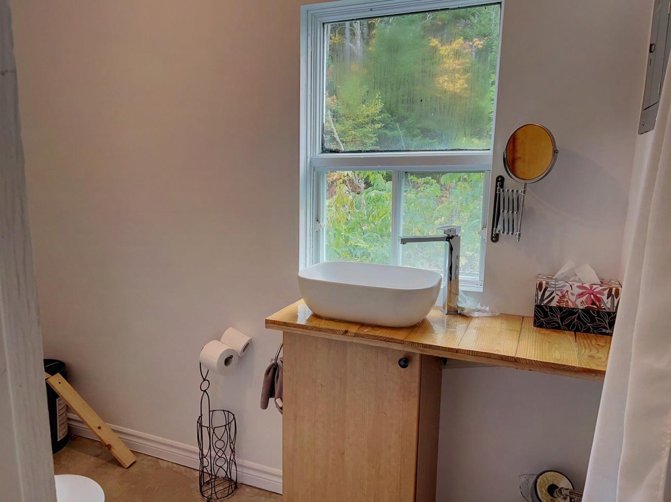 Bathroom - 1 Rivière Hall, Paspébiac, QC - Indoor