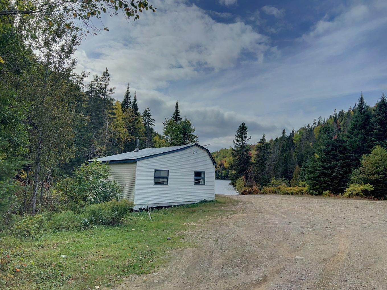 Backyard - 1 Rivière Hall, Paspébiac, QC - Outdoor