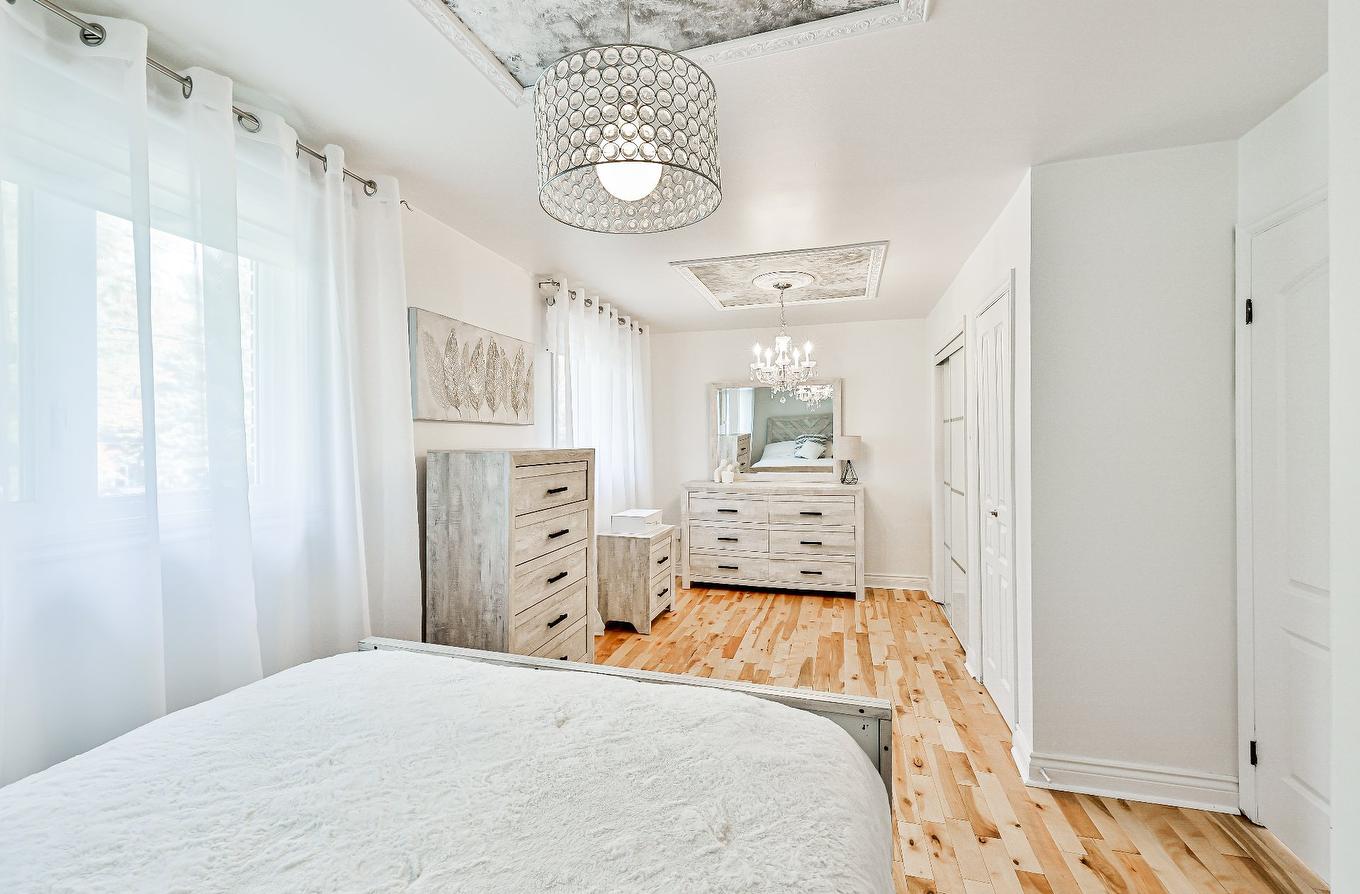 Chambre à coucher principale - 466 Rue Lamontagne, Mascouche, QC - Indoor Photo Showing Bedroom