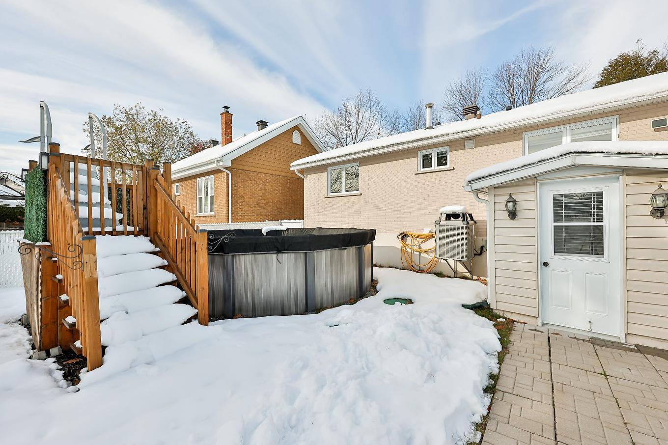 Cour - 466 Rue Lamontagne, Mascouche, QC - Outdoor With Exterior