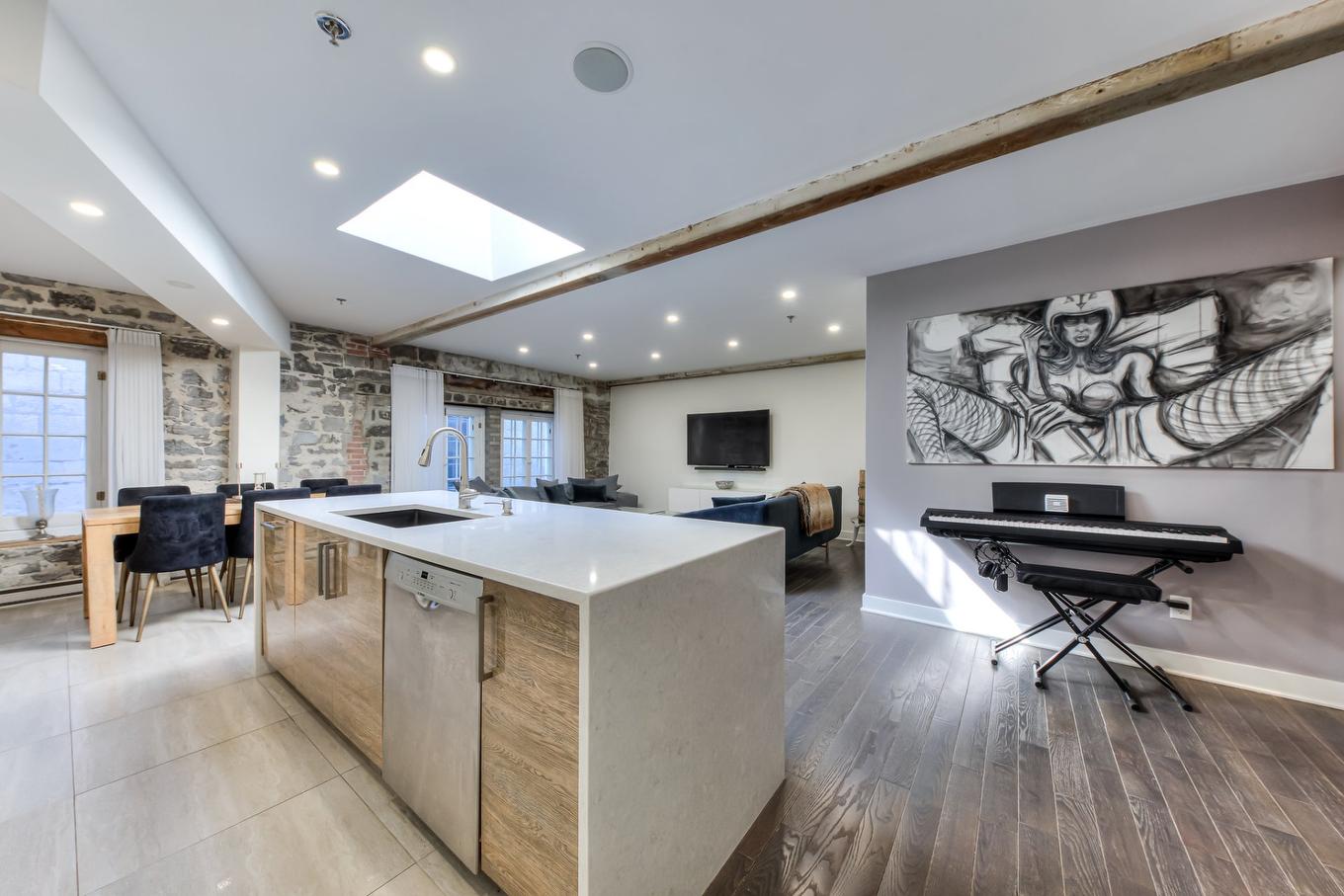 Kitchen - 304-20 Rue St-Paul O., Montréal (Ville-Marie), QC - Indoor Photo Showing Other Room