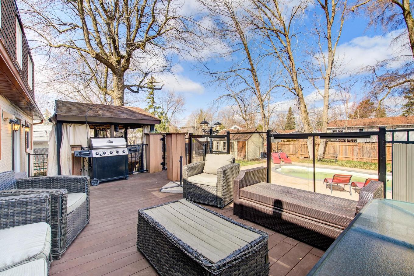 Cour - 315 Rue Gagnier, Montréal (Pierrefonds-Roxboro), QC - Outdoor With Deck Patio Veranda