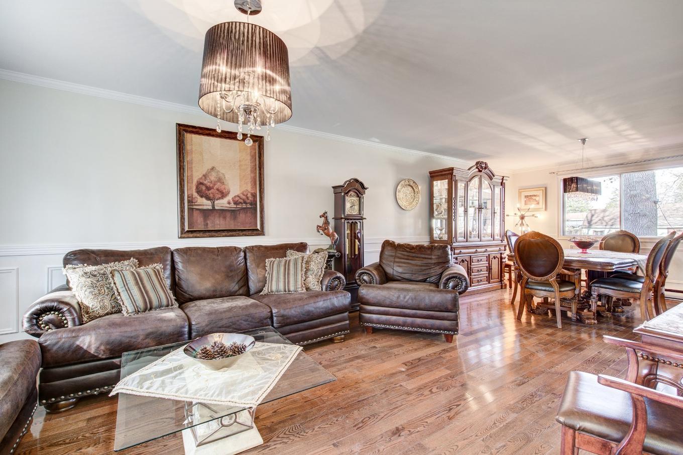 Salle familiale - 315 Rue Gagnier, Montréal (Pierrefonds-Roxboro), QC - Indoor Photo Showing Living Room
