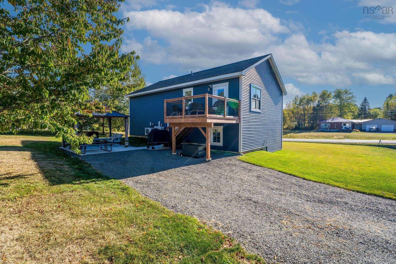 13691 Highway 1, Hants Border, NS