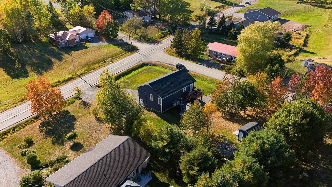13691 Highway 1, Hants Border, NS