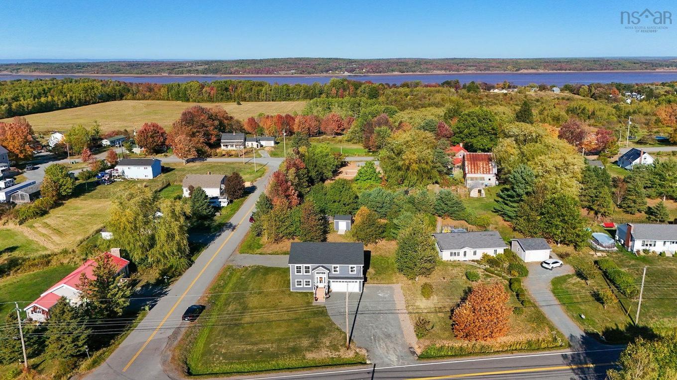 13691 Highway 1, Hants Border, NS