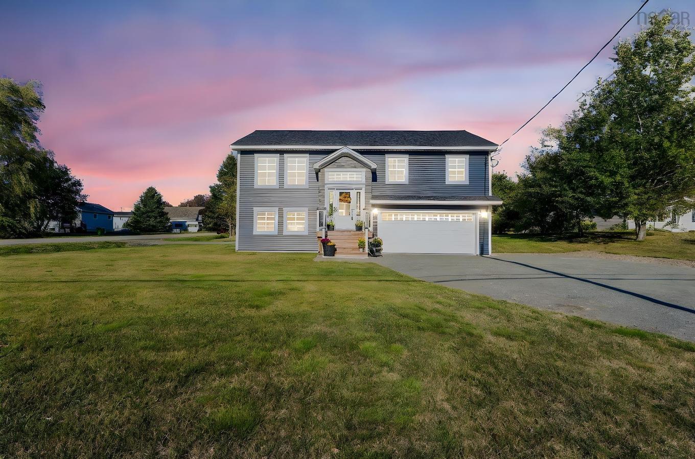 13691 Highway 1, Hants Border, NS