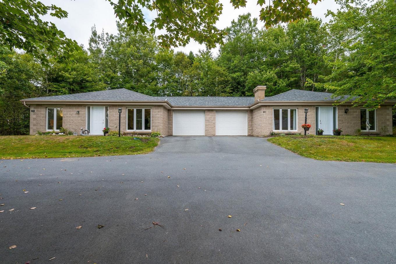 31-33 Birch Grove, Upper Tantallon, NS