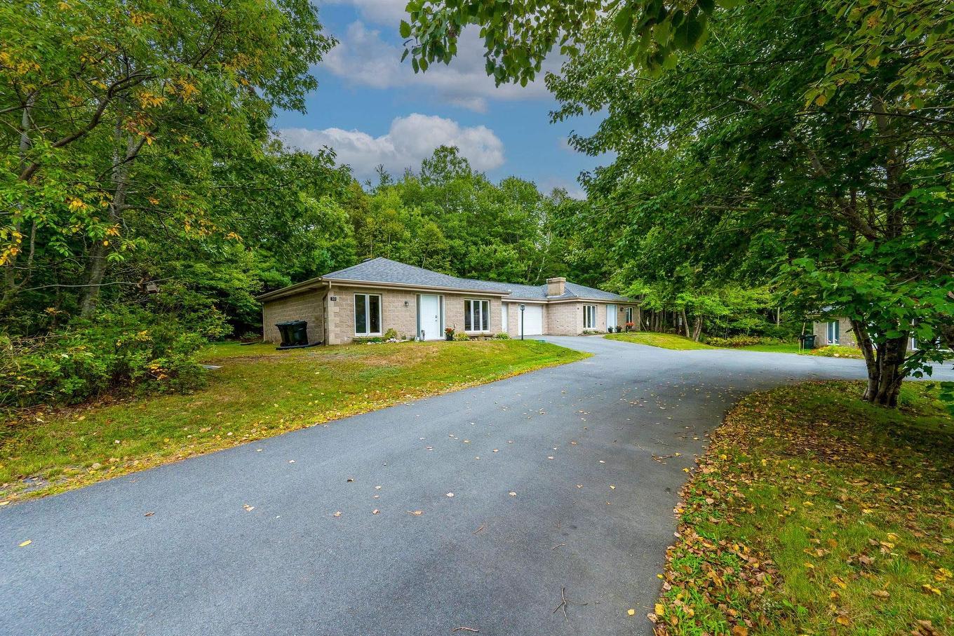 31-33 Birch Grove, Upper Tantallon, NS