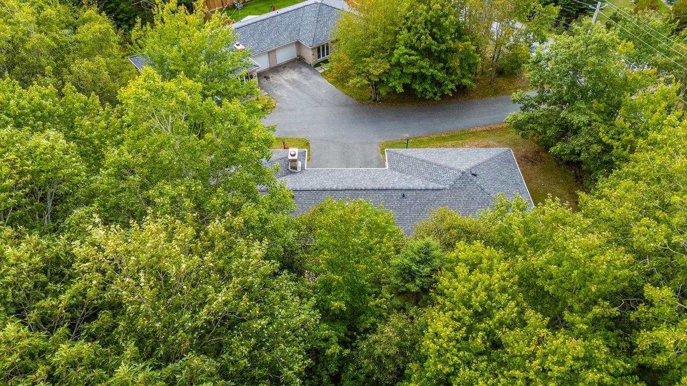 31-33 Birch Grove, Upper Tantallon, NS