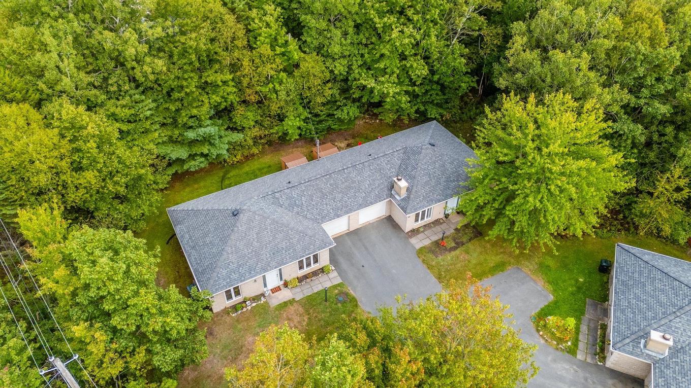 31-33 Birch Grove, Upper Tantallon, NS