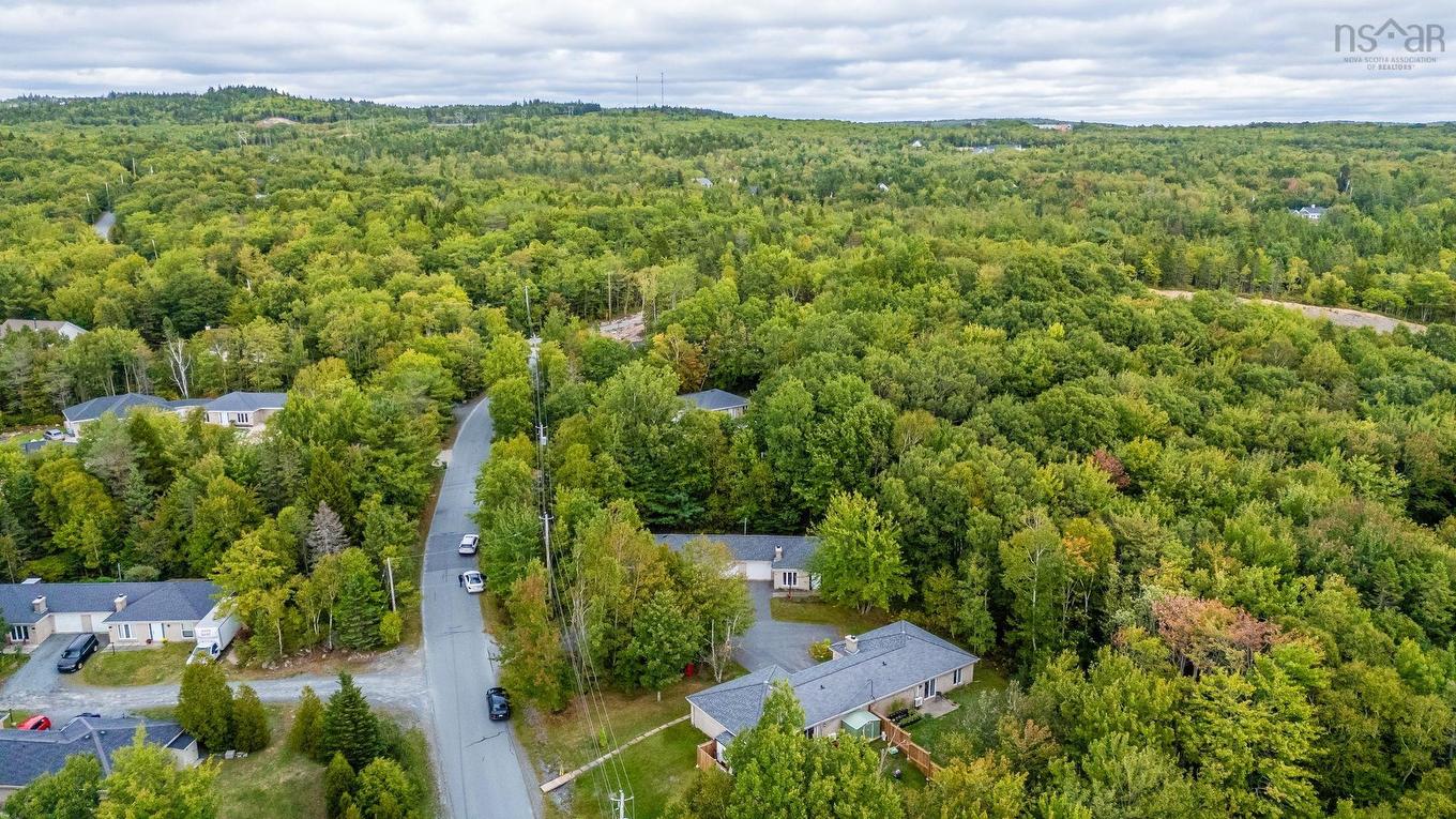 31-33 Birch Grove, Upper Tantallon, NS