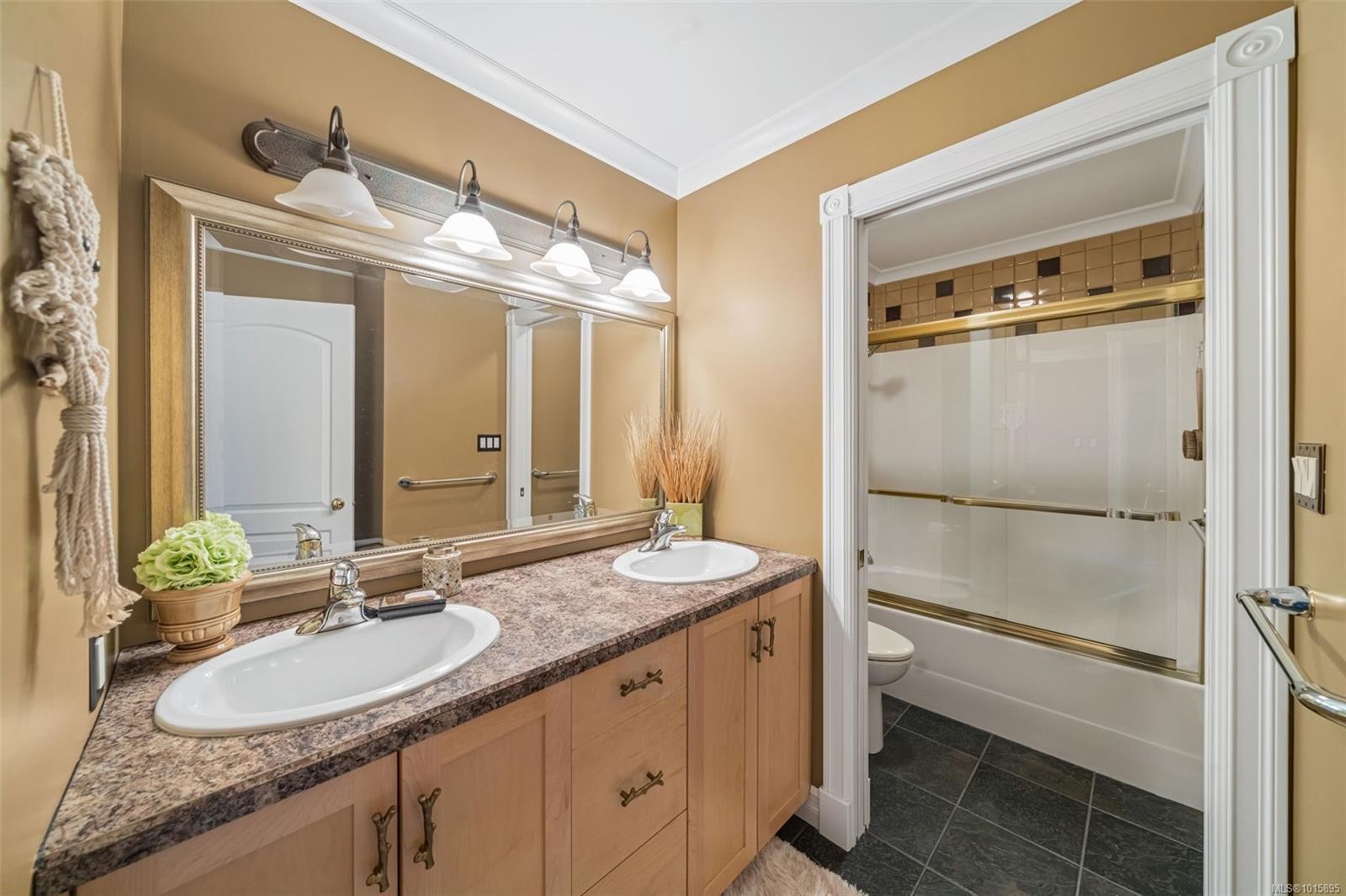 4980 Deer Park Trail, Metchosin, BC