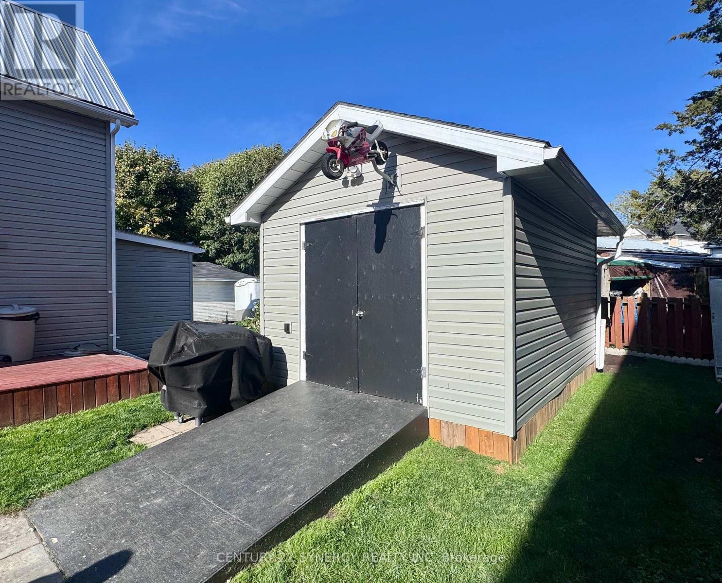 25 Kensington Avenue, Smiths Falls, ON - Outdoor With Exterior