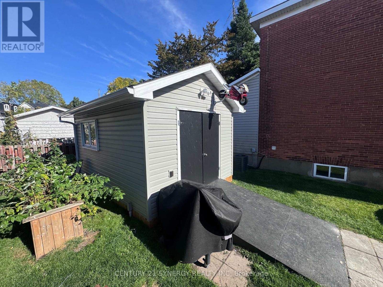 25 Kensington Avenue, Smiths Falls, ON - Outdoor With Exterior