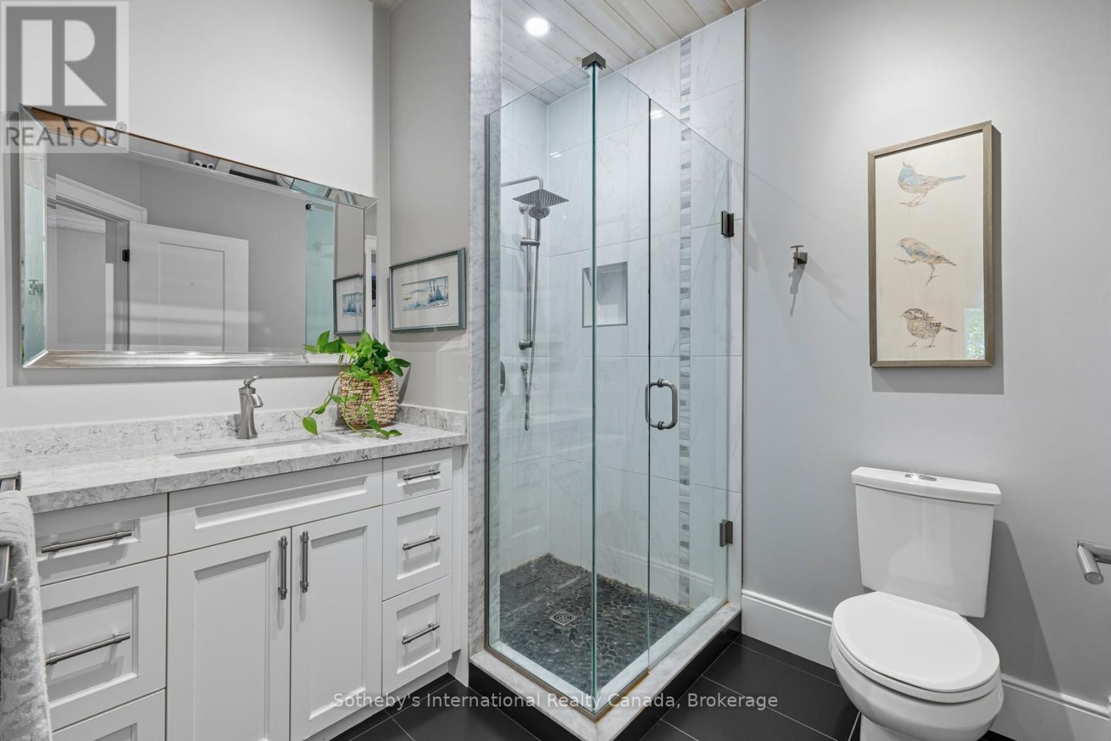 64 Bowyer Road, Huntsville (Chaffey), ON - Indoor Photo Showing Bathroom