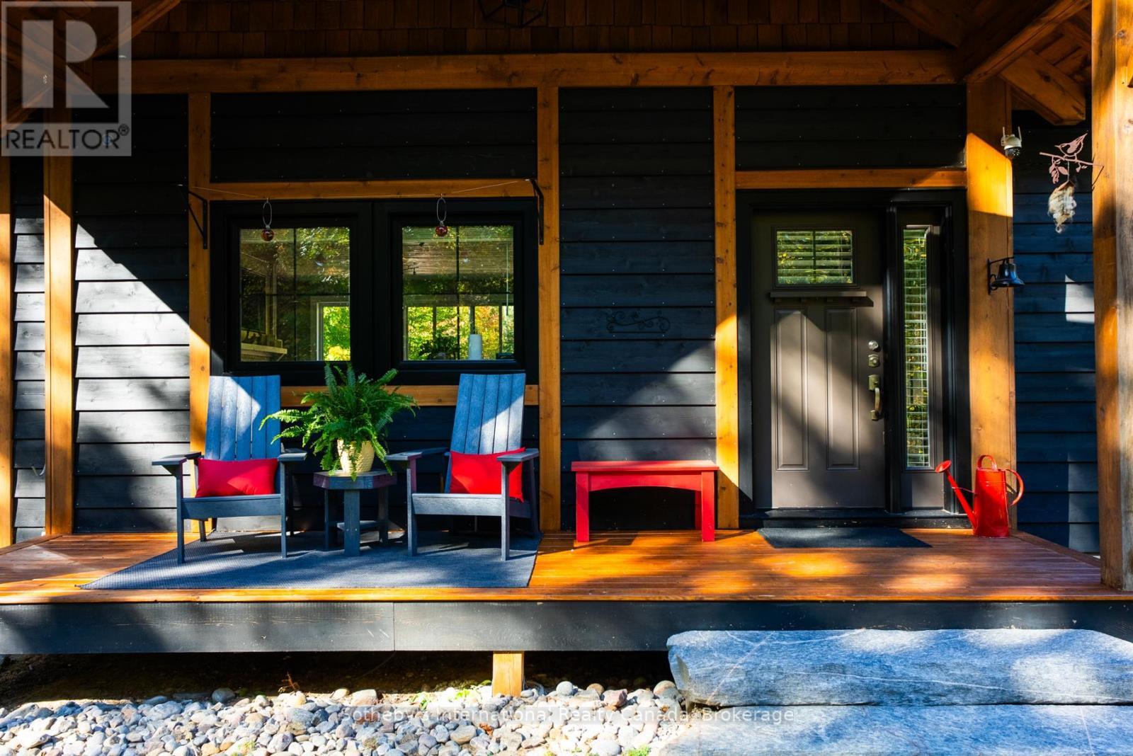 64 Bowyer Road, Huntsville (Chaffey), ON - Indoor Photo Showing Other Room