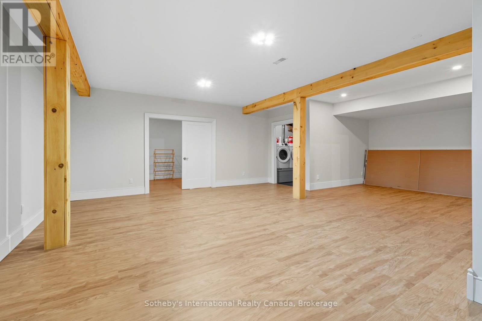 64 Bowyer Road, Huntsville (Chaffey), ON - Indoor