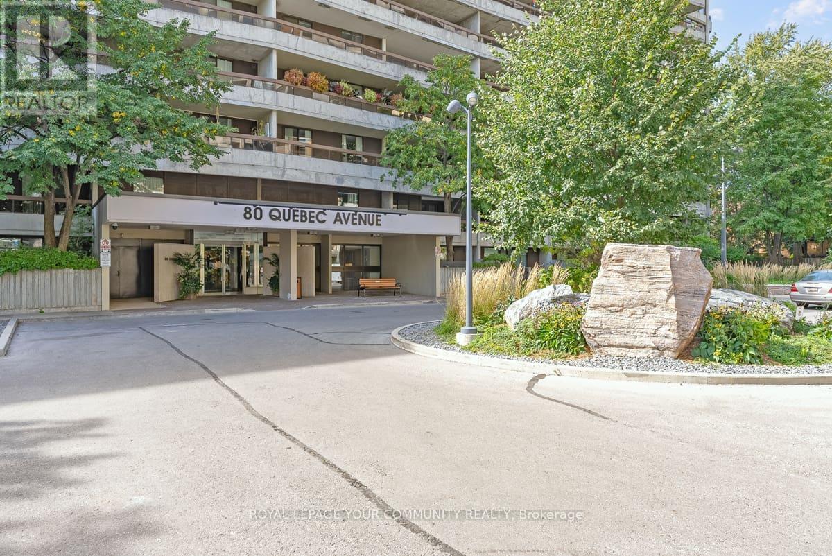 811 - 80 Quebec Avenue, Toronto, ON - Outdoor