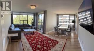 811 - 80 Quebec Avenue, Toronto, ON - Indoor