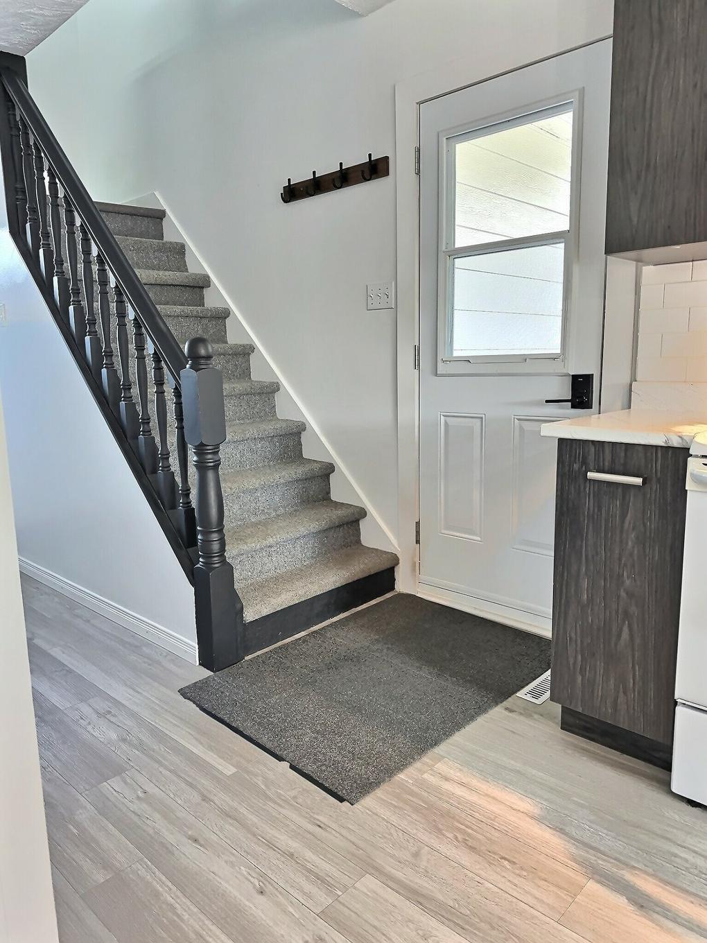 Staircase - 39 Rue Notre-Dame-De-Lourdes, Ville-Marie, QC - Indoor Photo Showing Other Room