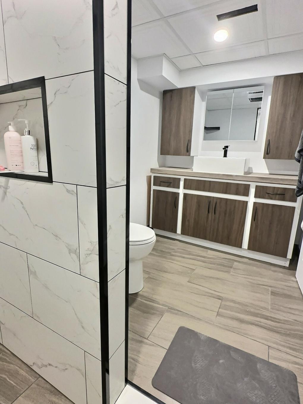 Bathroom - 39 Rue Notre-Dame-De-Lourdes, Ville-Marie, QC - Indoor Photo Showing Other Room