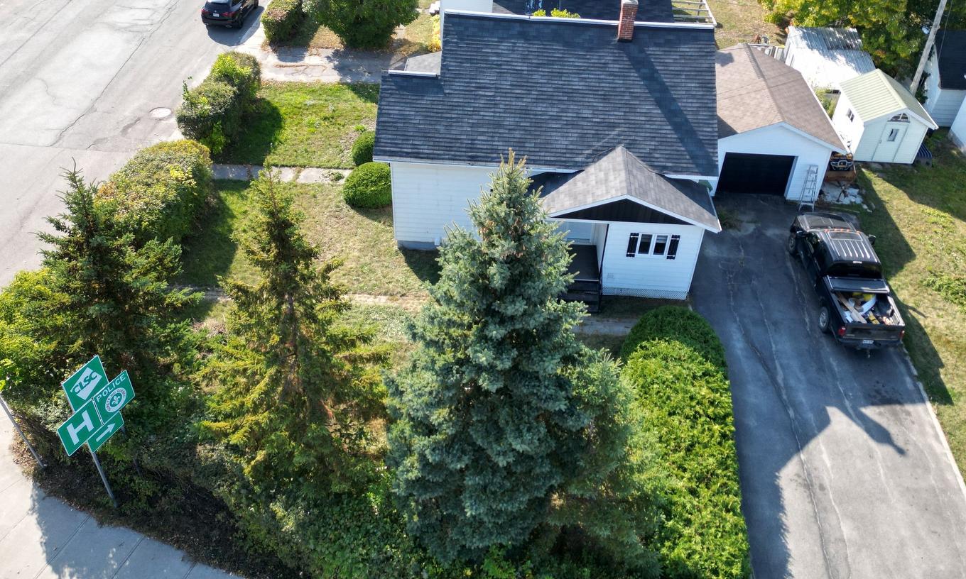 Aerial photo - 39 Rue Notre-Dame-De-Lourdes, Ville-Marie, QC - Outdoor