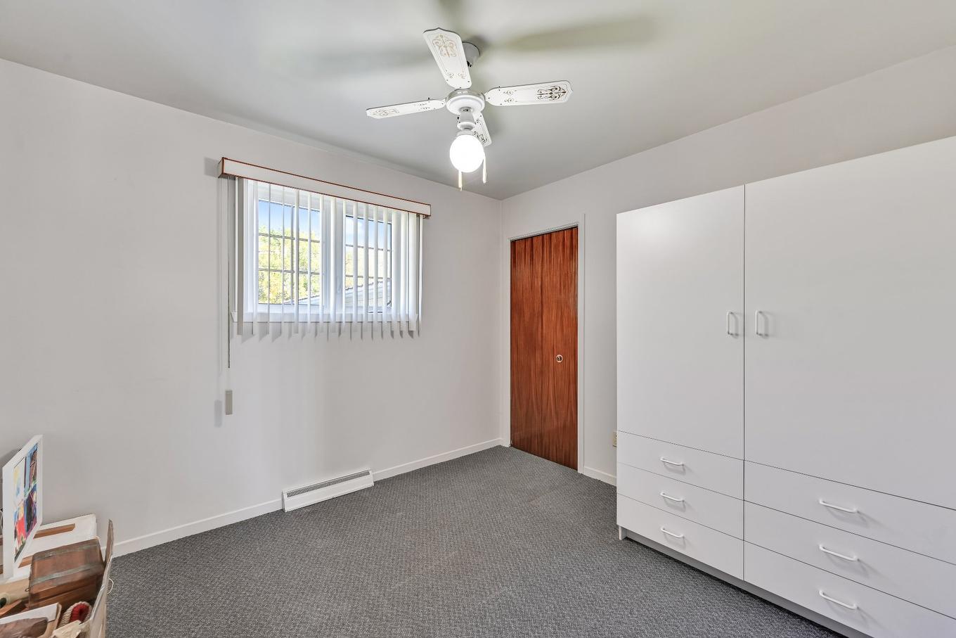 Bedroom - 87 Rue De Liège, Saint-Jean-Sur-Richelieu, QC - Indoor Photo Showing Other Room