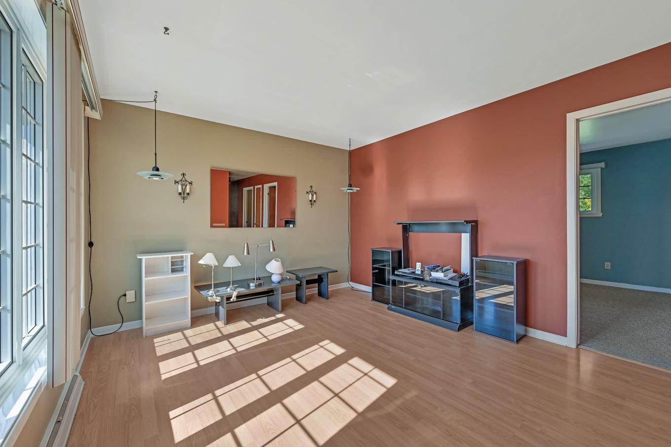 Living room - 87 Rue De Liège, Saint-Jean-Sur-Richelieu, QC - Indoor