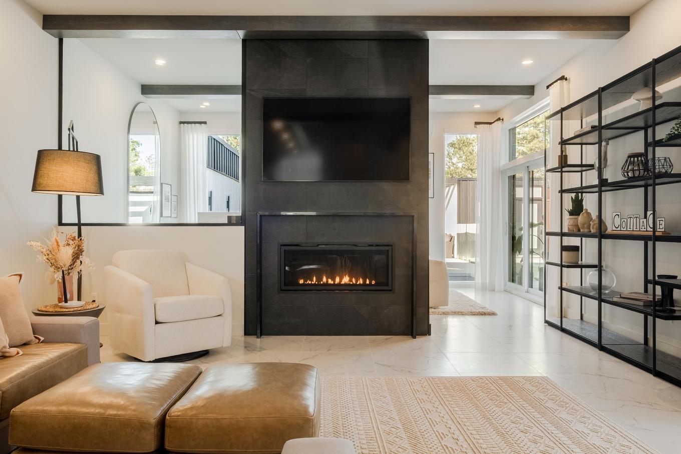 Salon - 610 Rue Du Chardonnay, Sherbrooke (Les Nations), QC - Indoor Photo Showing Living Room With Fireplace
