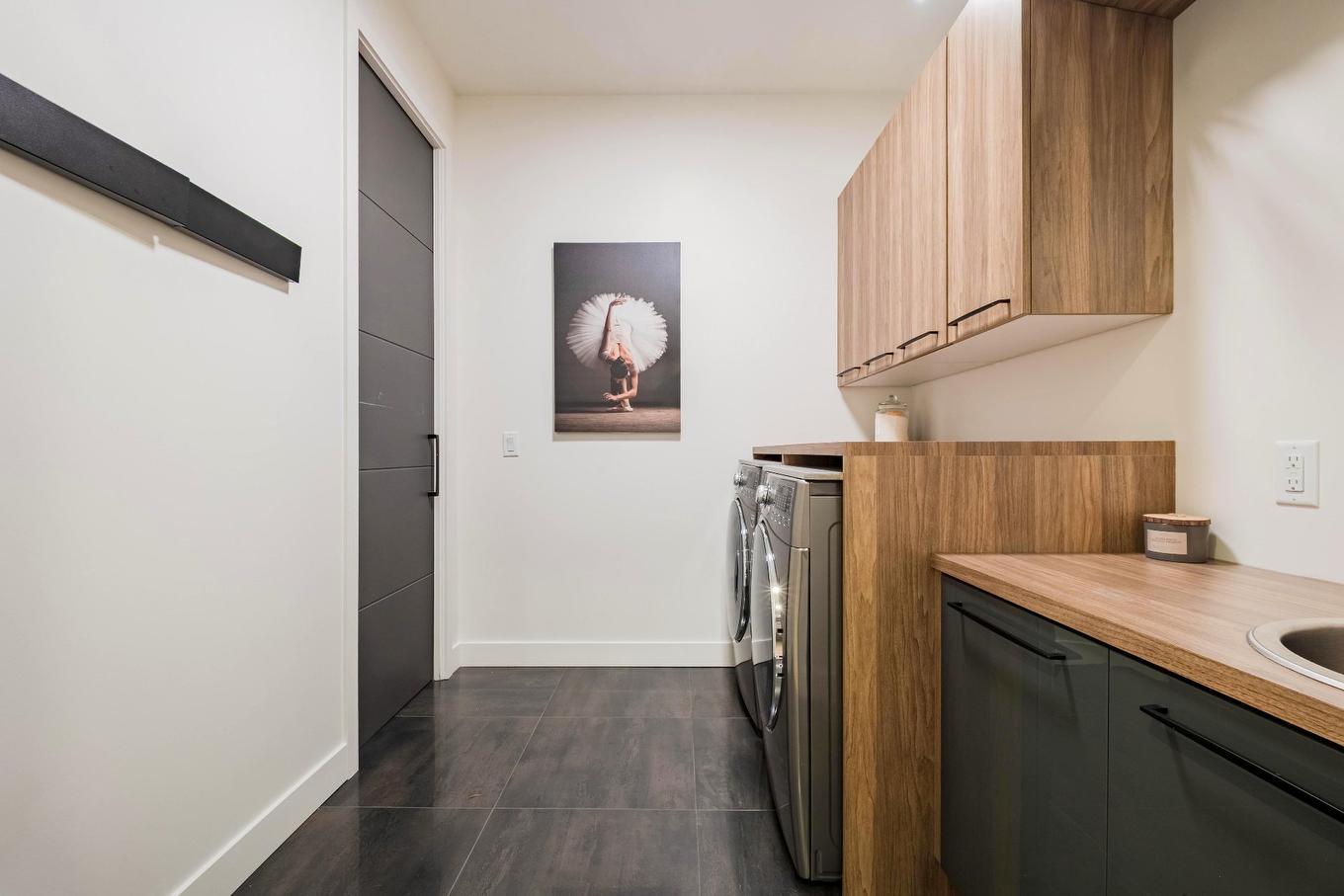 Salle de lavage - 610 Rue Du Chardonnay, Sherbrooke (Les Nations), QC - Indoor Photo Showing Laundry Room