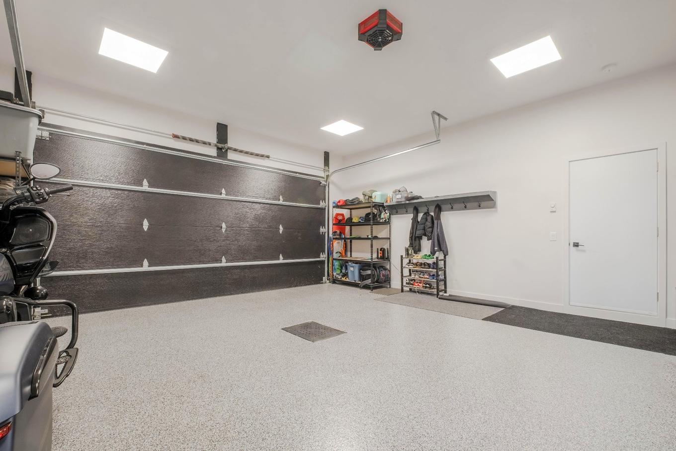 Garage - 610 Rue Du Chardonnay, Sherbrooke (Les Nations), QC - Indoor Photo Showing Garage