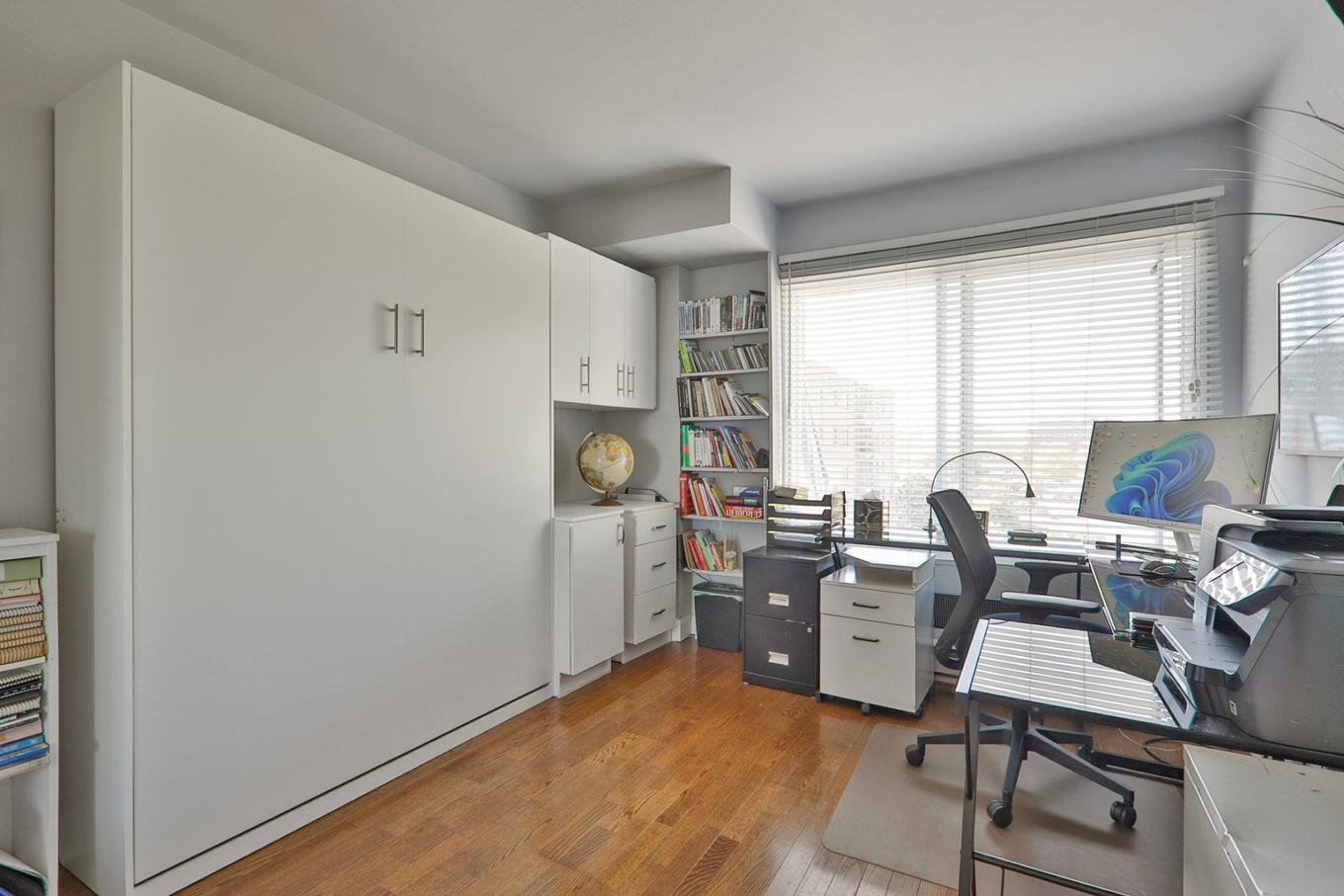 Chambre à coucher - 506-4191 Rue De La Seine, Laval (Chomedey), QC - Indoor Photo Showing Office