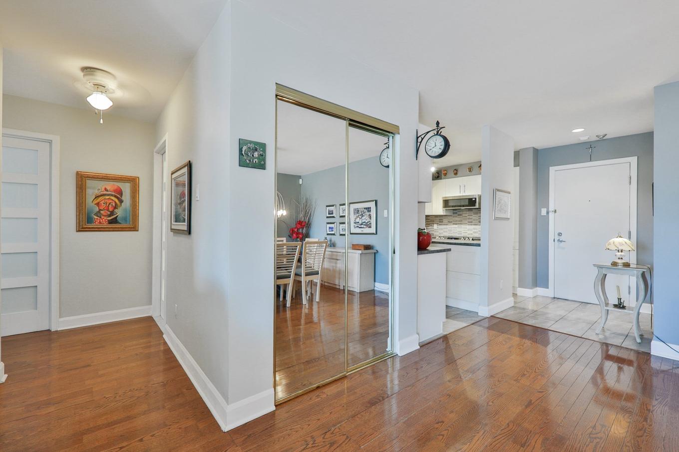 Autre - 506-4191 Rue De La Seine, Laval (Chomedey), QC - Indoor Photo Showing Other Room