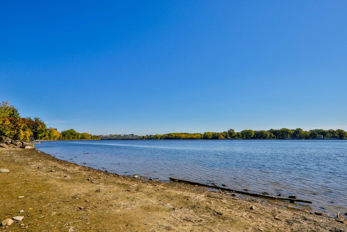 Bord de l'eau - 506-4191 Rue De La Seine, Laval (Chomedey), QC - Outdoor With Body Of Water With View