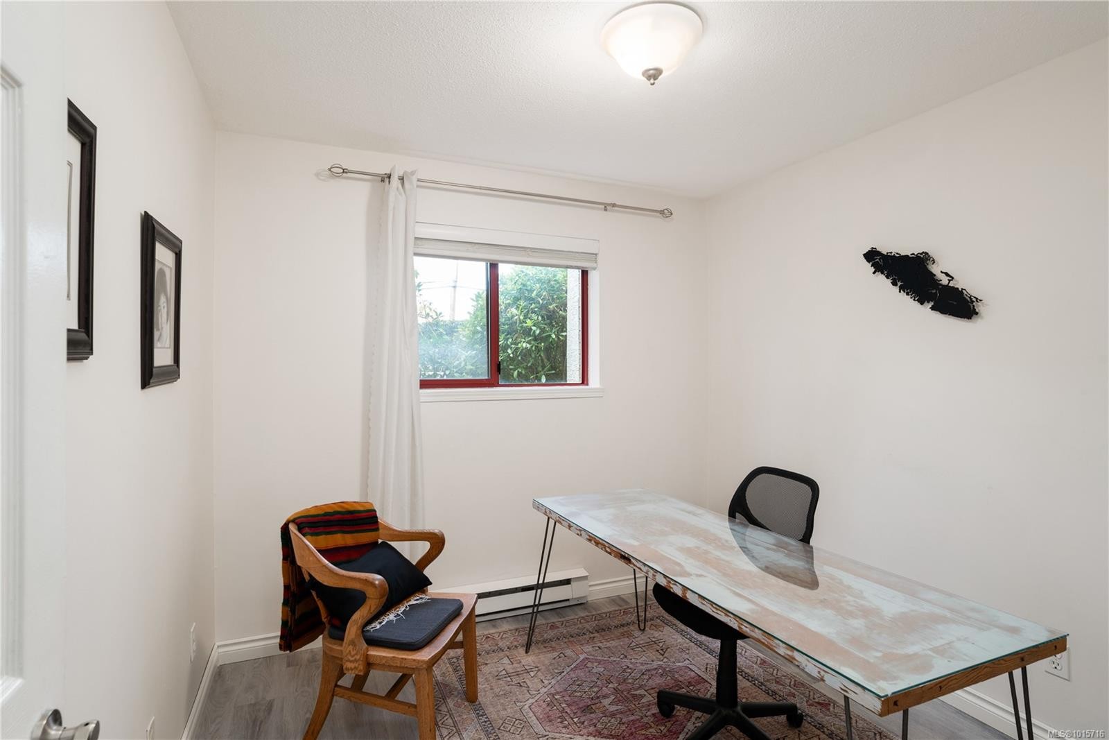 107-873 Esquimalt Rd, Esquimalt, BC - Indoor Photo Showing Office