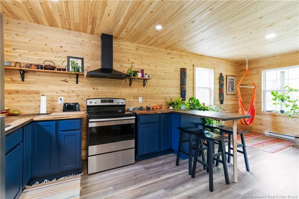 33 Baron Rd, Barachois, NB