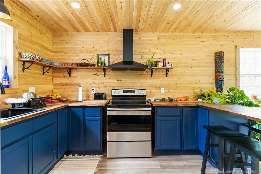 33 Baron Rd, Barachois, NB