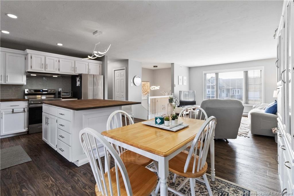 196 Sunshine Dr, Moncton, NB