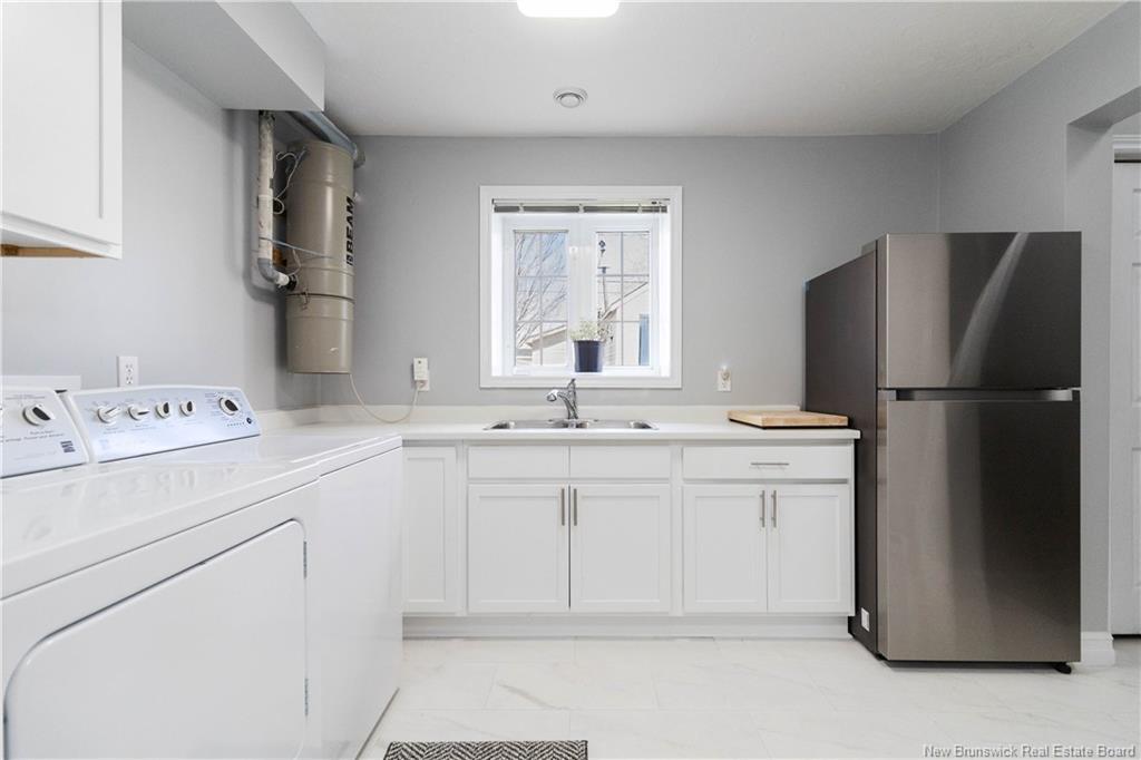 196 Sunshine Dr, Moncton, NB