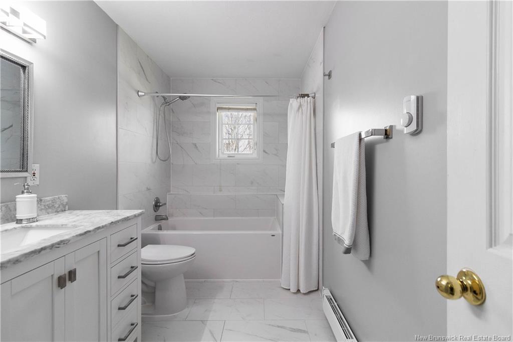 196 Sunshine Dr, Moncton, NB