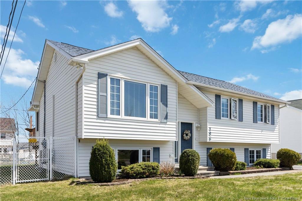 196 Sunshine Dr, Moncton, NB