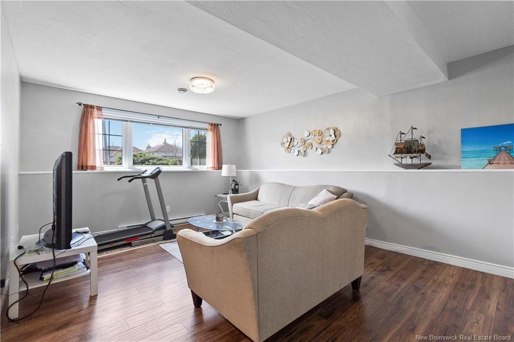 196 Sunshine Dr, Moncton, NB