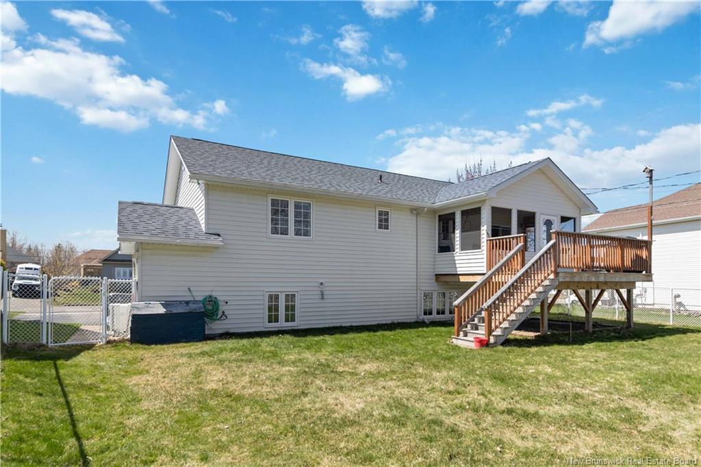 196 Sunshine Dr, Moncton, NB