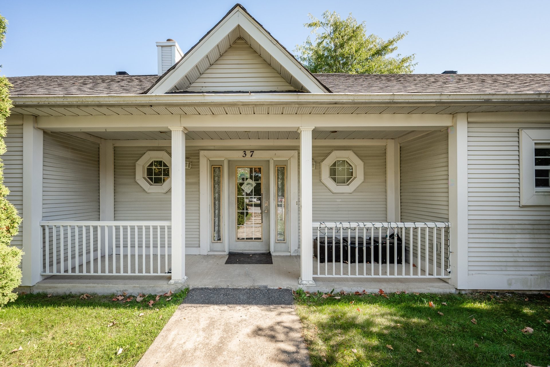 Façade - 37Z Rue St-Joseph, Bedford - Ville, QC - Outdoor With Deck Patio Veranda With Facade
